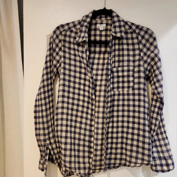 BP button up - Picture 1 of 6